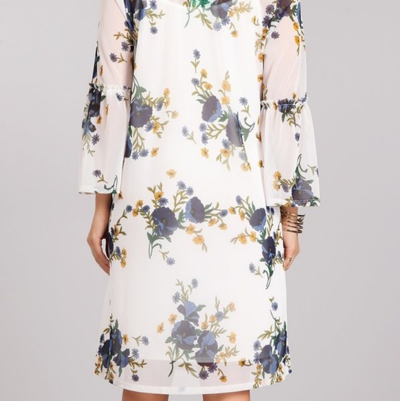 🚫SOLD OUT🚫Mesh Floral Dress - Picture 3 of 5